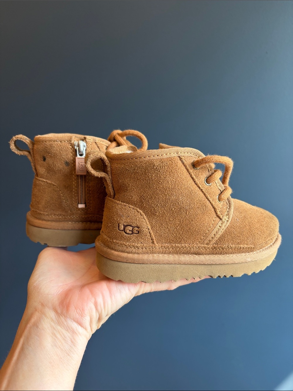 UGG Classic Chestnut Shearling Winter Boots Toddler Size 8